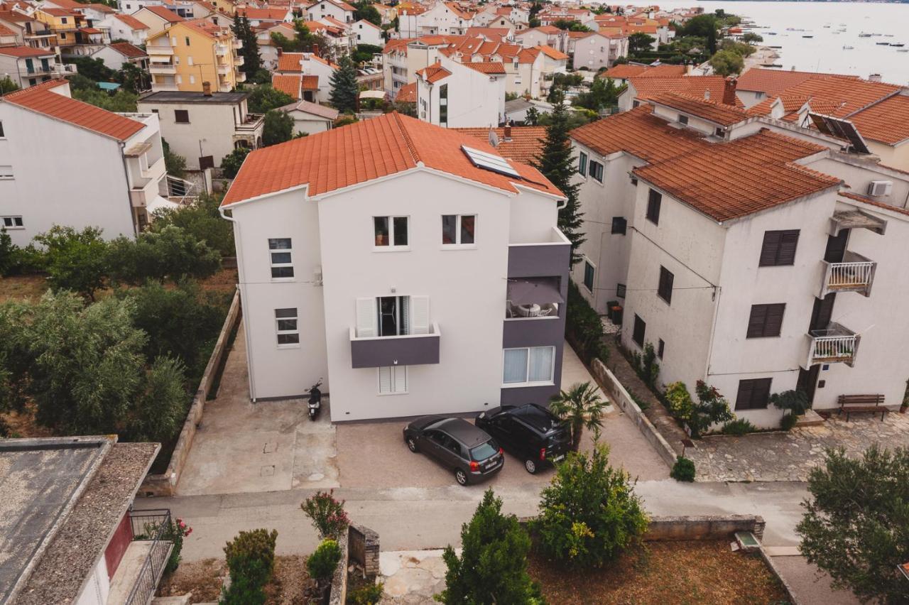 Apartmani Sanja Vodice Zewnętrze zdjęcie