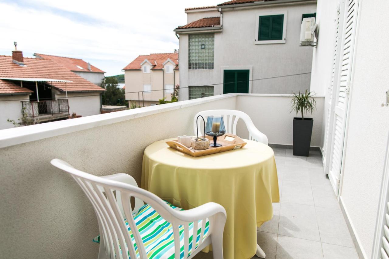 Apartmani Sanja Vodice Zewnętrze zdjęcie