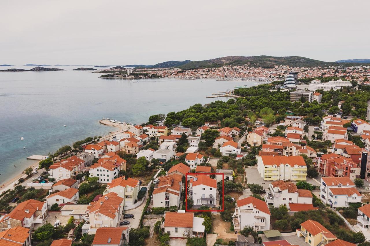 Apartmani Sanja Vodice Zewnętrze zdjęcie