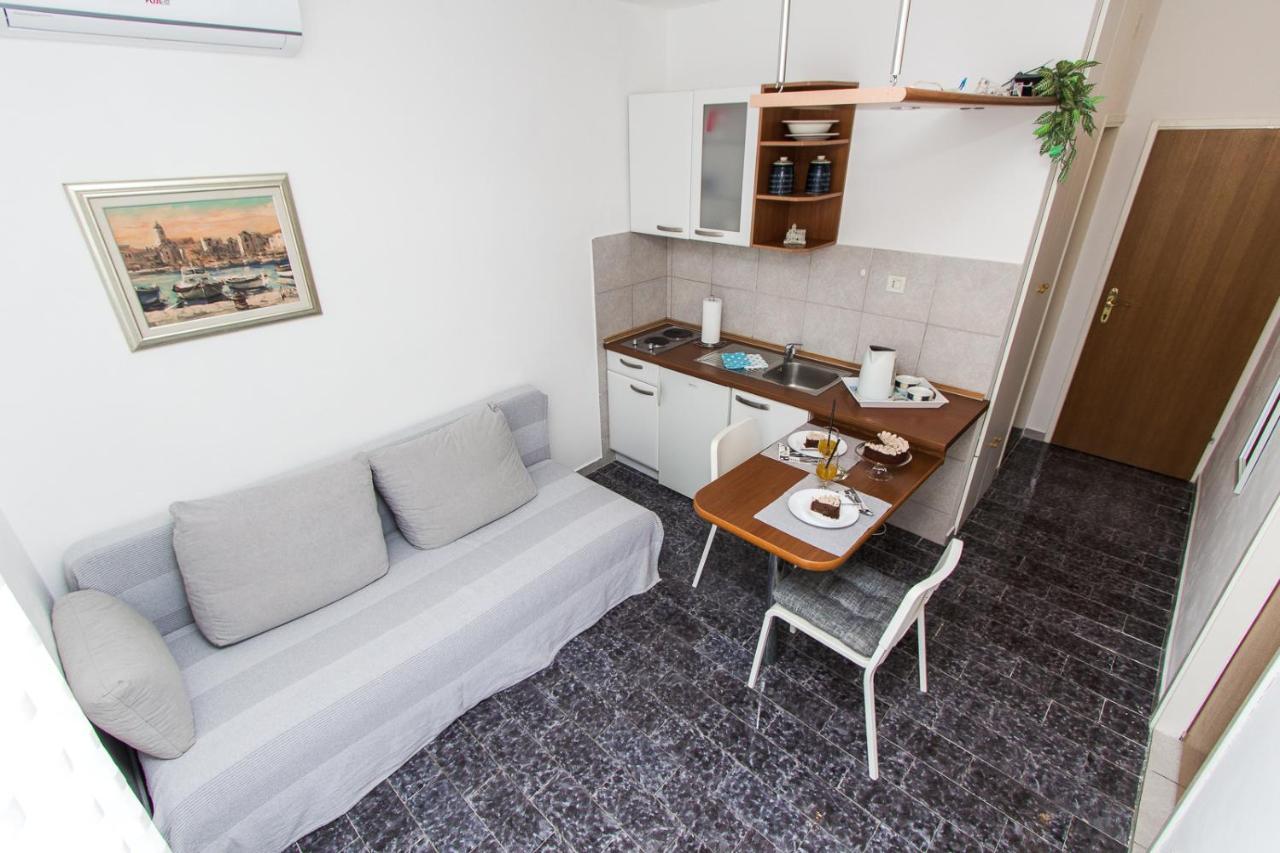 Apartmani Sanja Vodice Zewnętrze zdjęcie